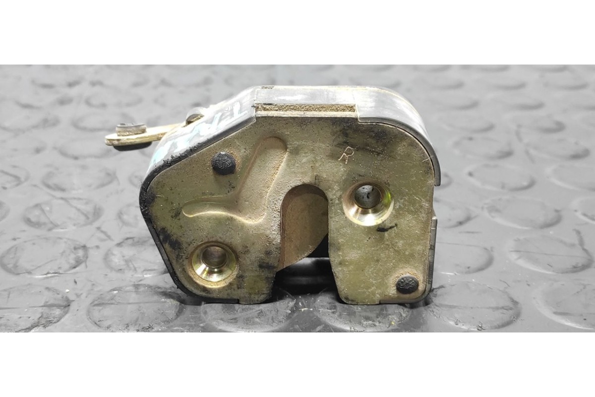 Recambio de cerradura puerta trasera derecha para ford transit, caja abierta 86/92 2.5 diesel referencia OEM IAM 86VBV264A26AC  