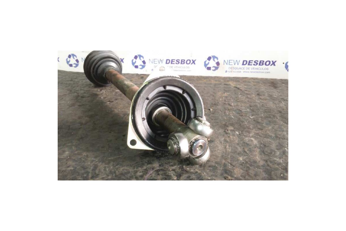 Recambio de transmision delantera izquierda para renault master caja abierta/chasis ab ´98 2.5 diesel referencia OEM IAM 7700102