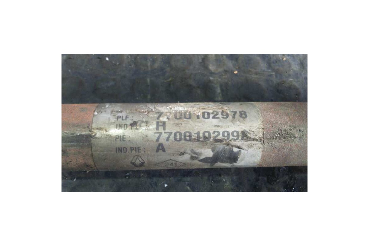 Recambio de transmision delantera izquierda para renault master caja abierta/chasis ab ´98 2.5 diesel referencia OEM IAM 7700102