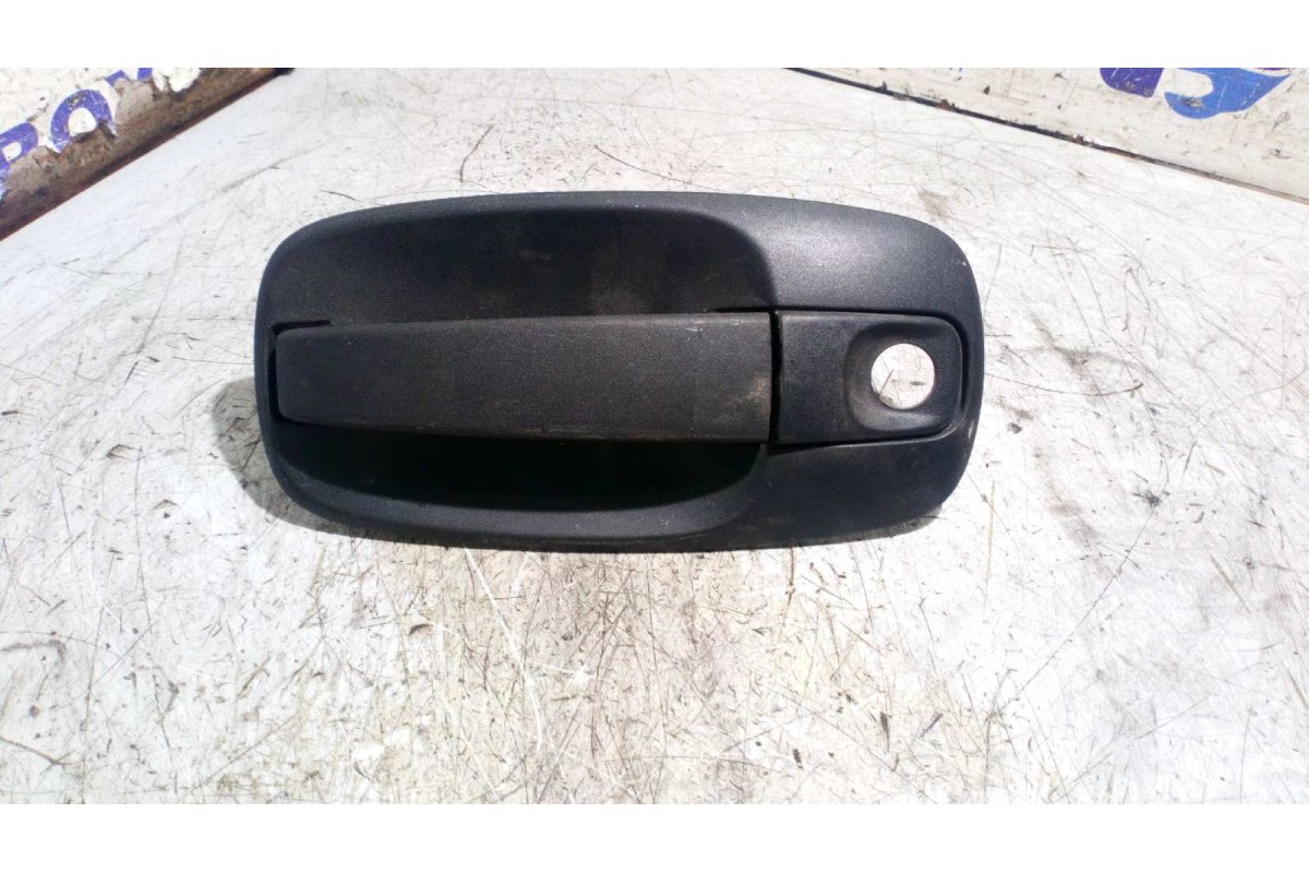 Recambio de maneta delantera izquierda para renault trafic caja cerrada (ab 4.01) 1.9 diesel referencia OEM IAM 8200170603  