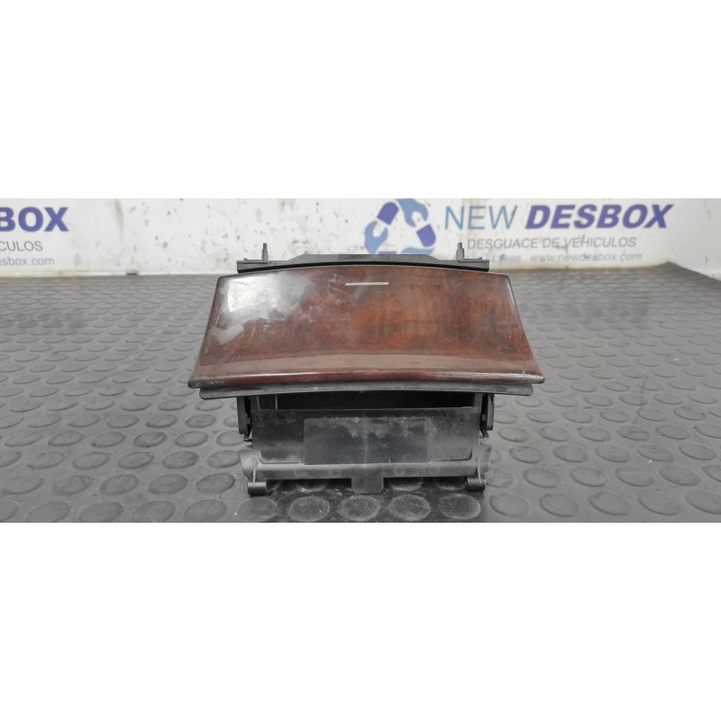 Recambio de cenicero para mercedes-benz clase c (w203) berlina 2.7 cdi 20v cat referencia OEM IAM A2036800852  