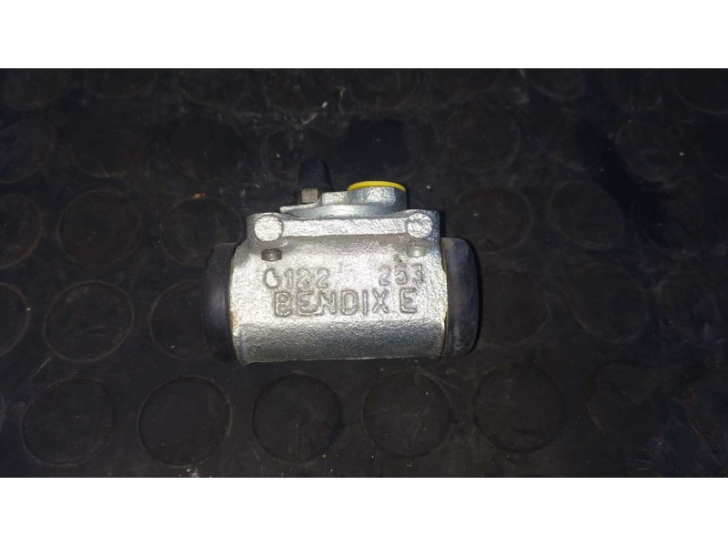 Recambio de bombin freno tambor para renault clio i fase i+ii (b/c57) 1.9 diesel referencia OEM IAM 7701035474  