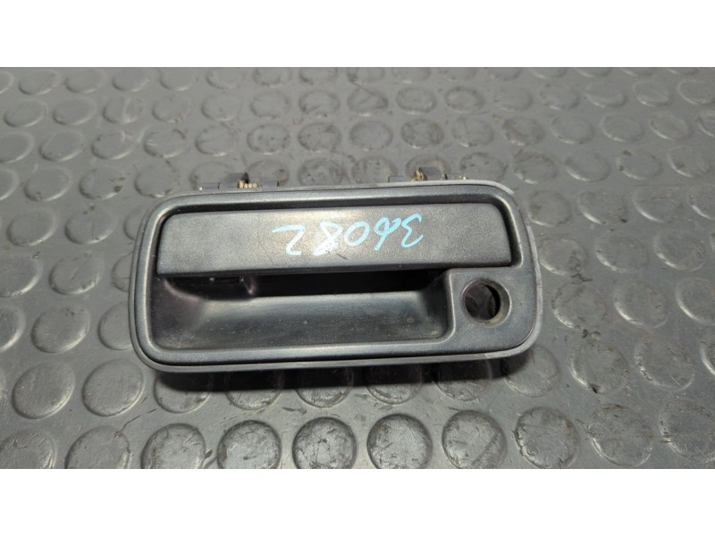 Recambio de maneta delantera izquierda para suzuki vitara se/sv (et) 1.9 tdi largo superlujo referencia OEM IAM   