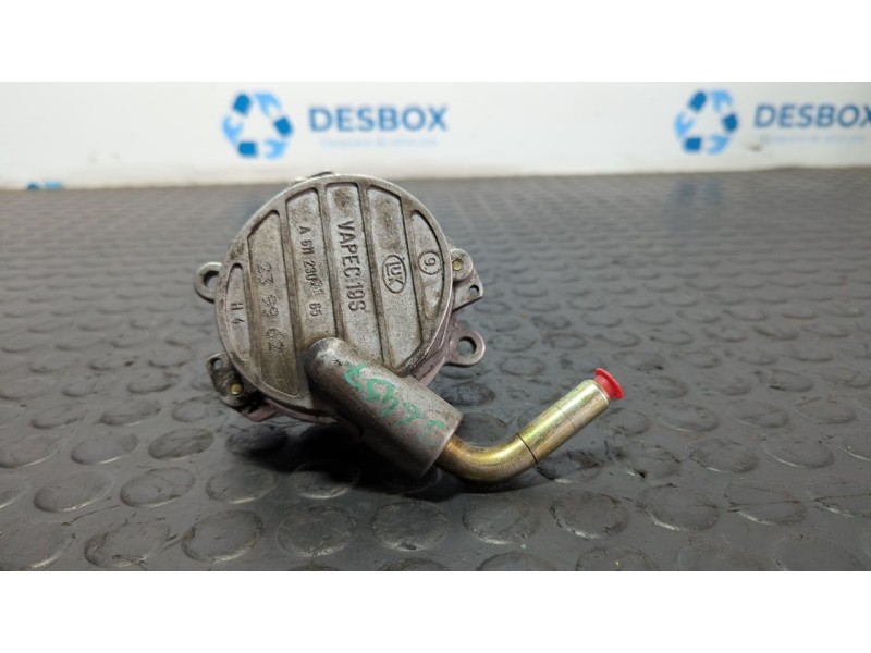 Recambio de depresor freno / bomba vacio para mercedes-benz vito (w638) caja cerrada 110 cdi  (638.094) referencia OEM IAM A6112