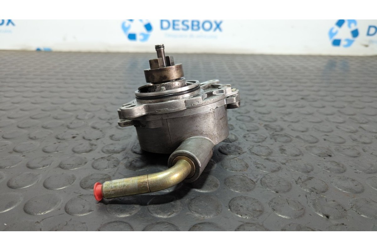 Recambio de depresor freno / bomba vacio para mercedes-benz vito (w638) caja cerrada 110 cdi  (638.094) referencia OEM IAM A6112