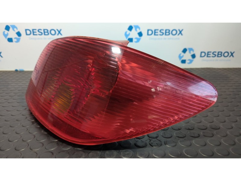 Recambio de piloto trasero derecho para citroen xsara berlina 2.0 hdi exclusive (80kw) referencia OEM IAM T50  