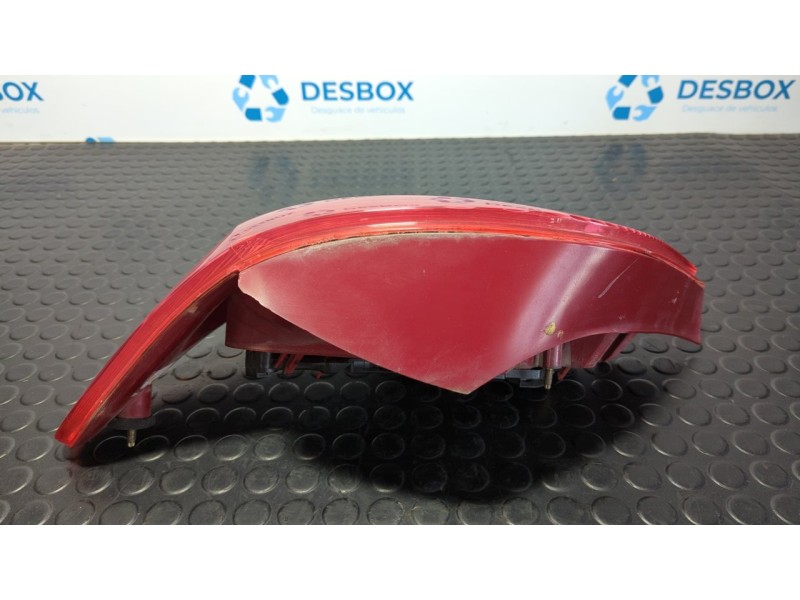 Recambio de piloto trasero derecho para citroen xsara berlina 2.0 hdi exclusive (80kw) referencia OEM IAM T50  