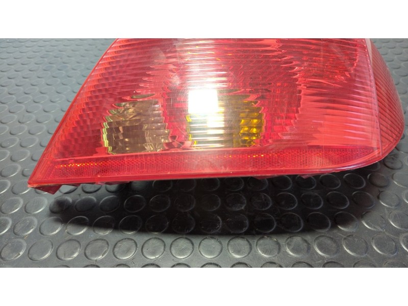 Recambio de piloto trasero derecho para citroen xsara berlina 2.0 hdi exclusive (80kw) referencia OEM IAM T50  