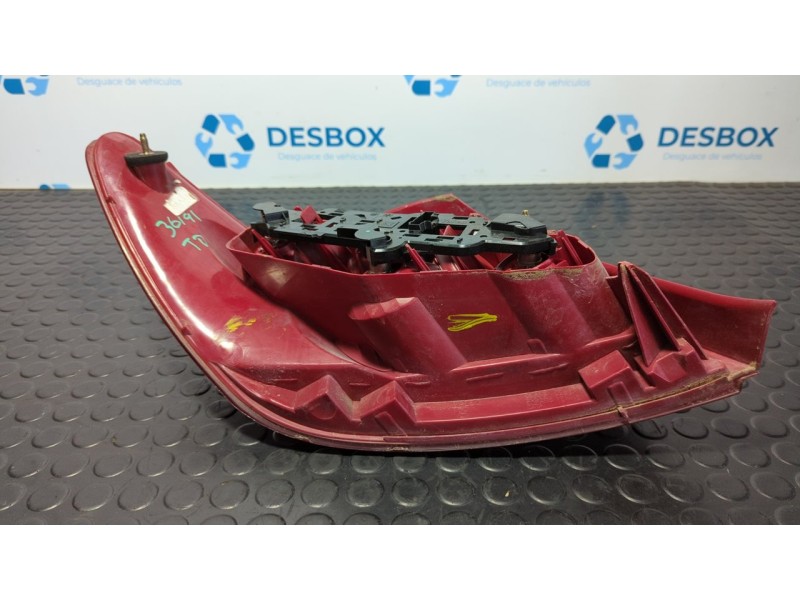 Recambio de piloto trasero derecho para citroen xsara berlina 2.0 hdi exclusive (80kw) referencia OEM IAM T50  