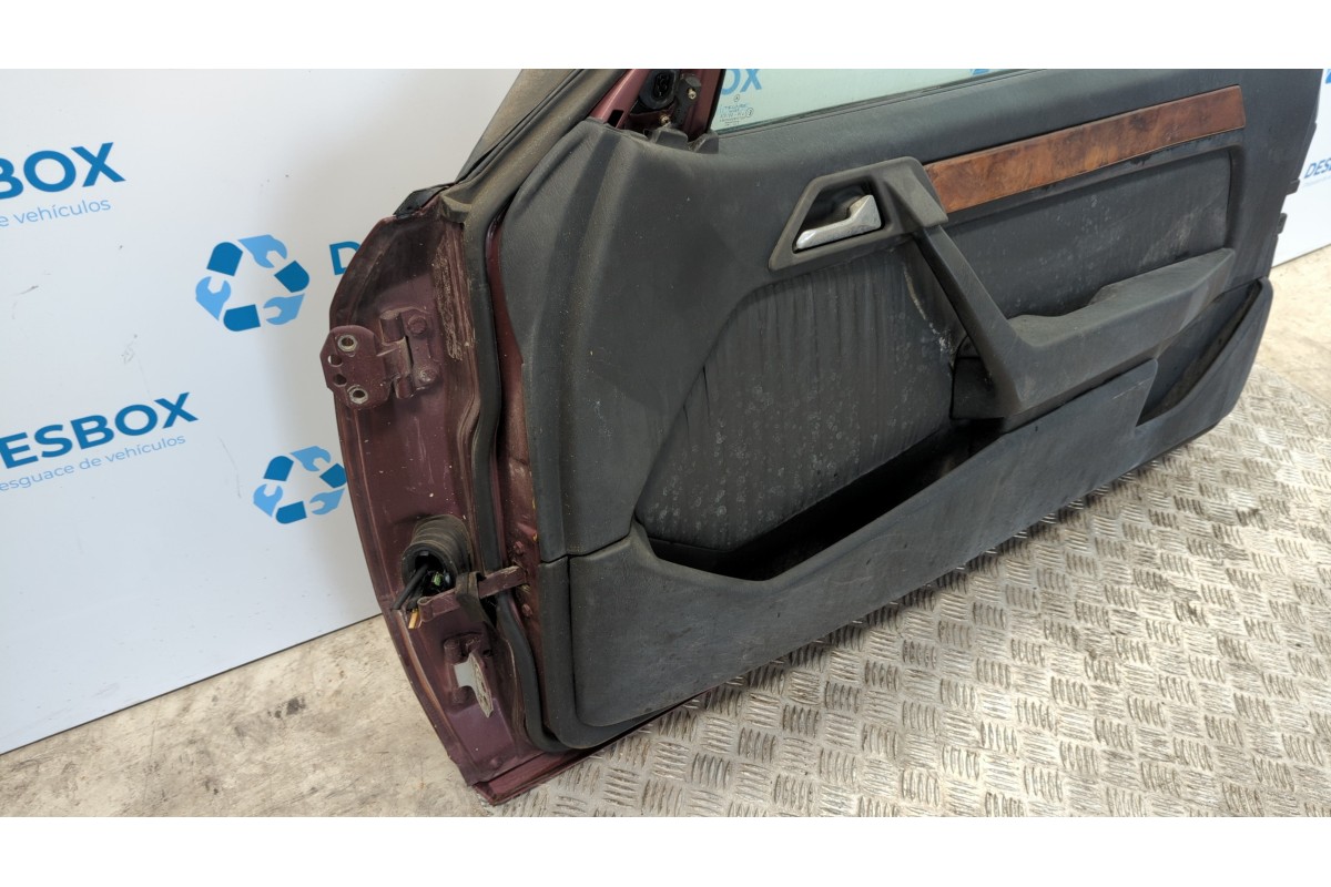 Recambio de puerta delantera derecha para mercedes-benz clase e (w124) coupe/cabrio 3.0 24v cat referencia OEM IAM   