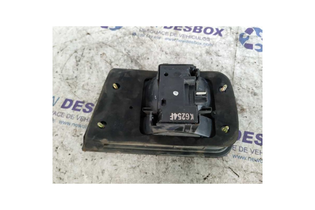Recambio de piloto porton izquierdo para honda accord berlina (cc/ce) 1.8 cat referencia OEM IAM KG254F  