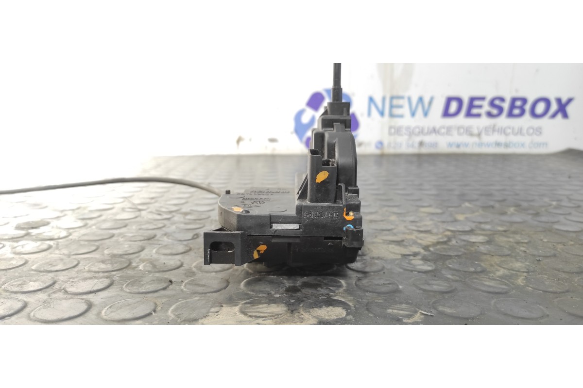 Recambio de cerradura puerta delantera derecha para opel movano b kasten/combi hka l2h2 3,3t doka referencia OEM IAM 805020009RF