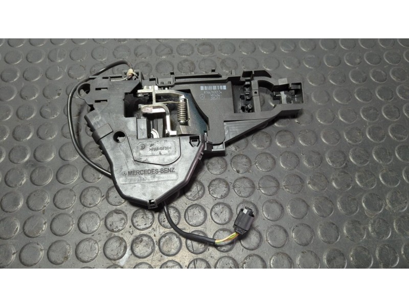 Recambio de soporte maneta delantera izquierda para mercedes-benz clase m (w164) 280 / 300 cdi (164.120) referencia OEM IAM A164