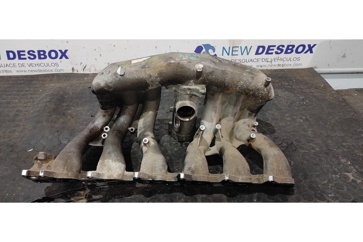 Recambio de colector admision para mercedes-benz clase e (w211) berlina 3.2 cdi cat referencia OEM IAM A6130900737  