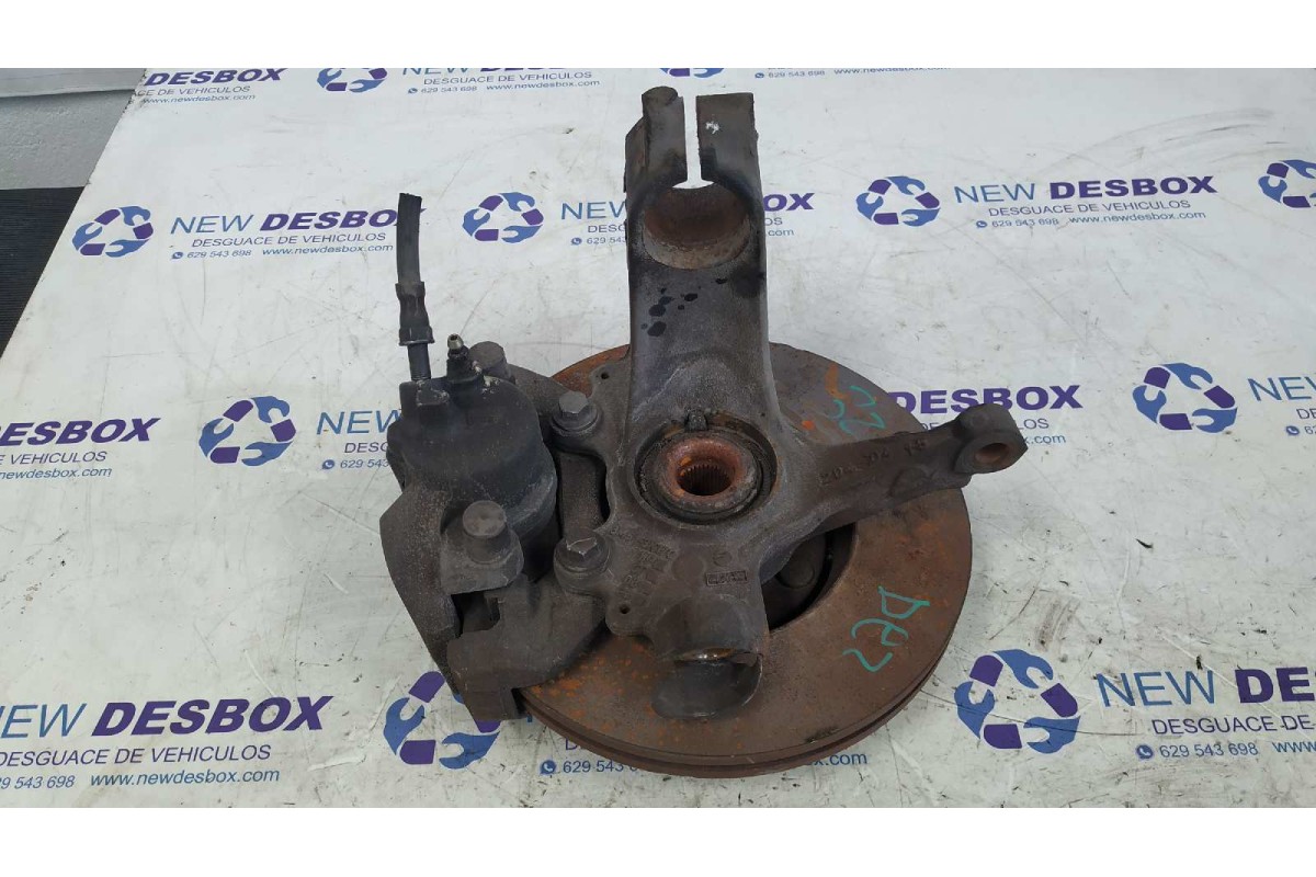 Recambio de mangueta delantera derecha para ford focus c-max (cap) 1.6 tdci cat referencia OEM IAM 3M513K170  