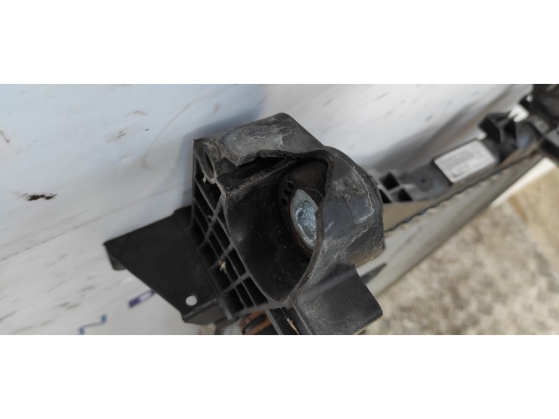 Recambio de radiador agua para opel movano b kasten/combi hka l2h2 3,3t doka referencia OEM IAM 214005447R  