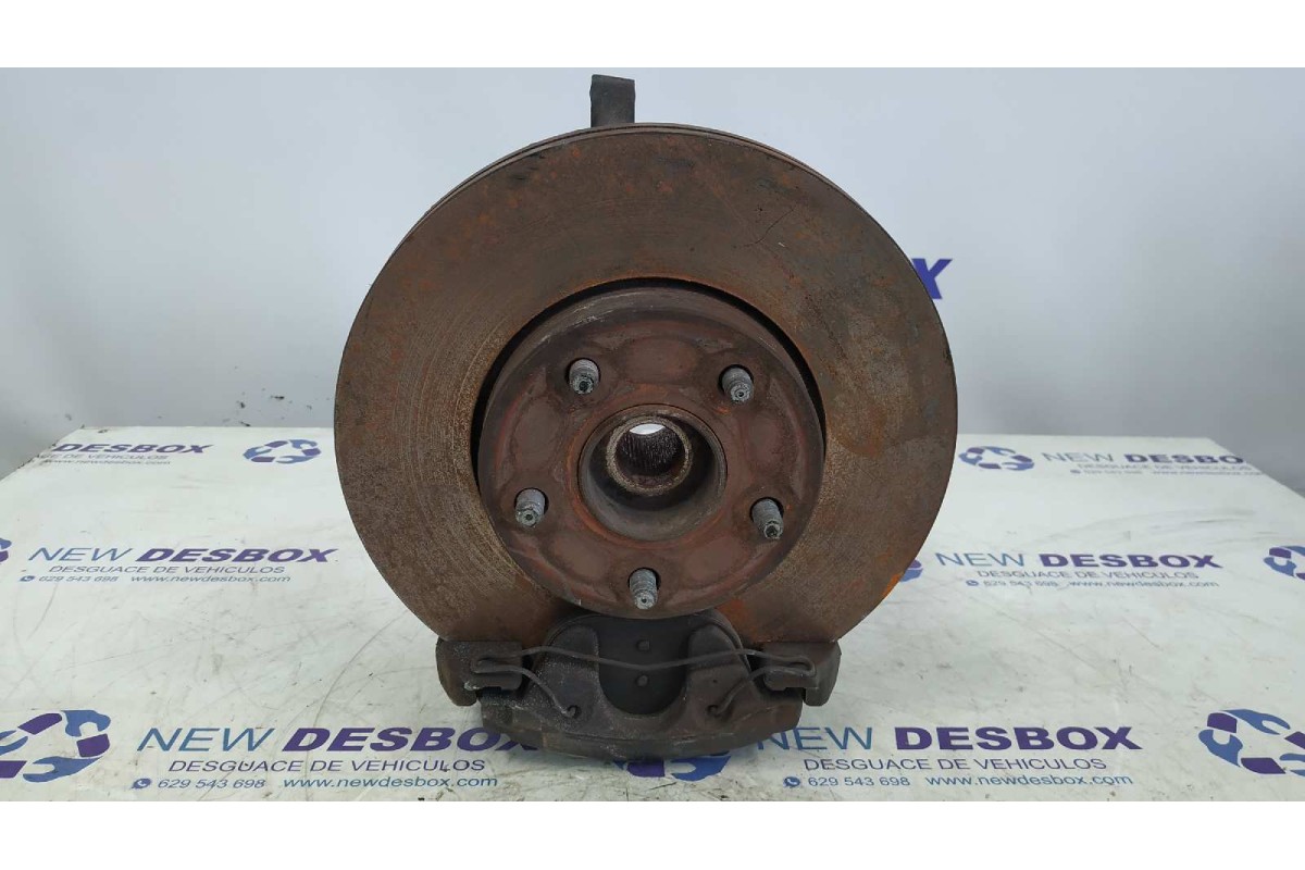 Recambio de mangueta delantera derecha para ford focus c-max (cap) 1.6 tdci cat referencia OEM IAM 3M513K170  