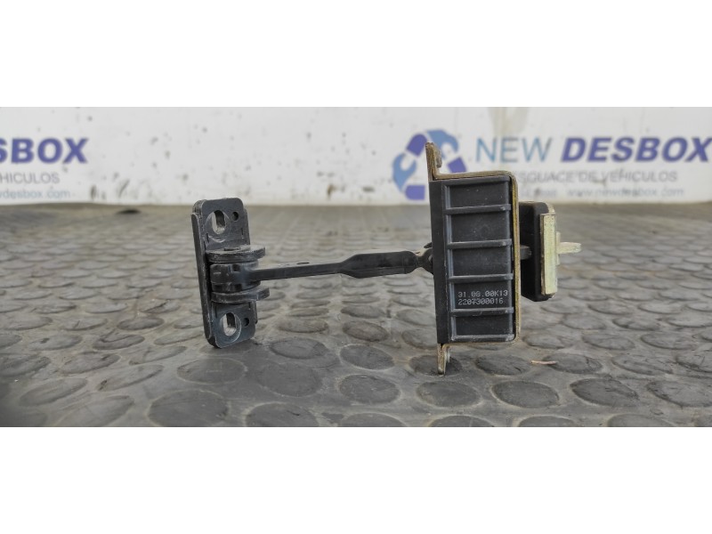 Recambio de retenedor puerta derecha para mercedes-benz clase s (w220) berlina 320 cdi (220.026) referencia OEM IAM 2207300016  