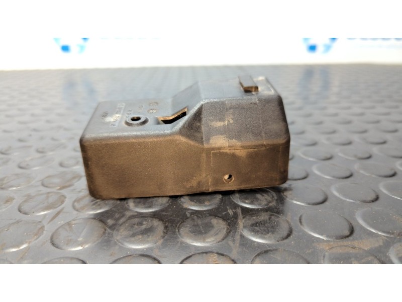 Recambio de maneta interior delantera derecha para ford transit, caja abierta 86/92 2.4 diesel referencia OEM IAM ABA22600AB  