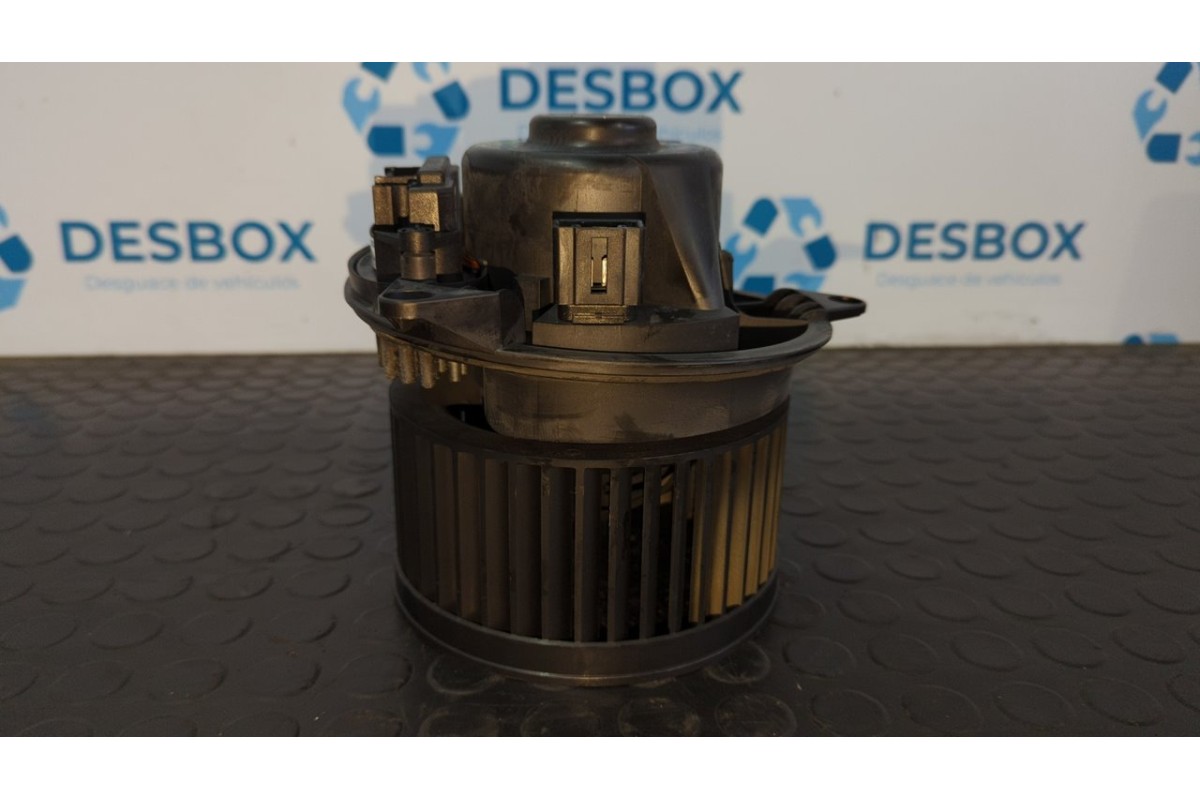 Recambio de motor calefaccion para ford focus berlina (cak) 1.8 tddi turbodiesel cat referencia OEM IAM 3S7H18456AB  