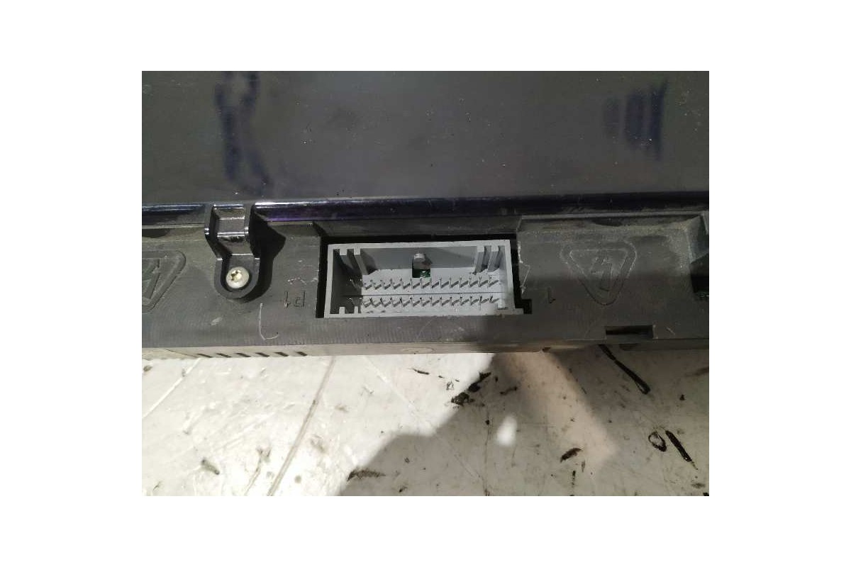 Recambio de cuadro instrumentos para renault clio i fase i+ii (b/c57) 1.9 d campus (47kw) referencia OEM IAM 216693960  