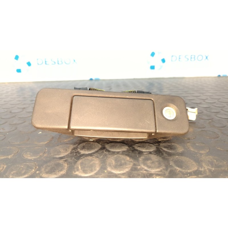 Recambio de maneta exterior porton para chrysler jeep cherokee (j) 4.0 cat referencia OEM IAM 55076016A  
