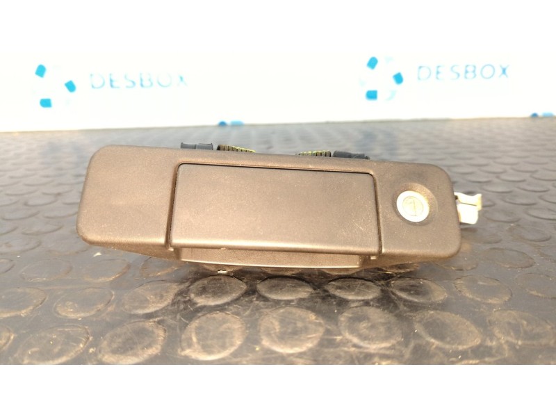 Recambio de maneta exterior porton para chrysler jeep cherokee (j) 4.0 cat referencia OEM IAM 55076016A  