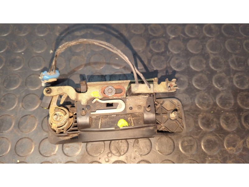Recambio de maneta exterior porton para chrysler jeep cherokee (j) 4.0 cat referencia OEM IAM 55076016A  