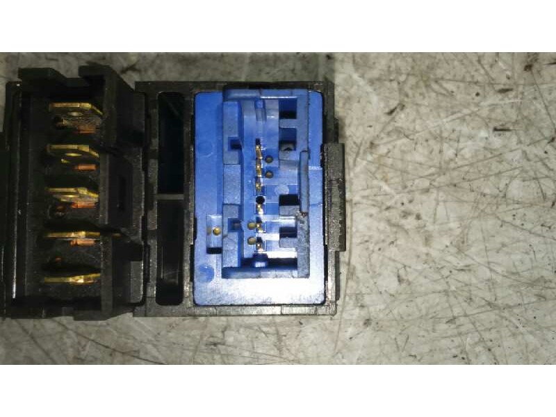 Recambio de mando elevalunas delantero izquierdo para peugeot 406 berlina (s1/s2) 2.1 turbodiesel cat referencia OEM IAM   