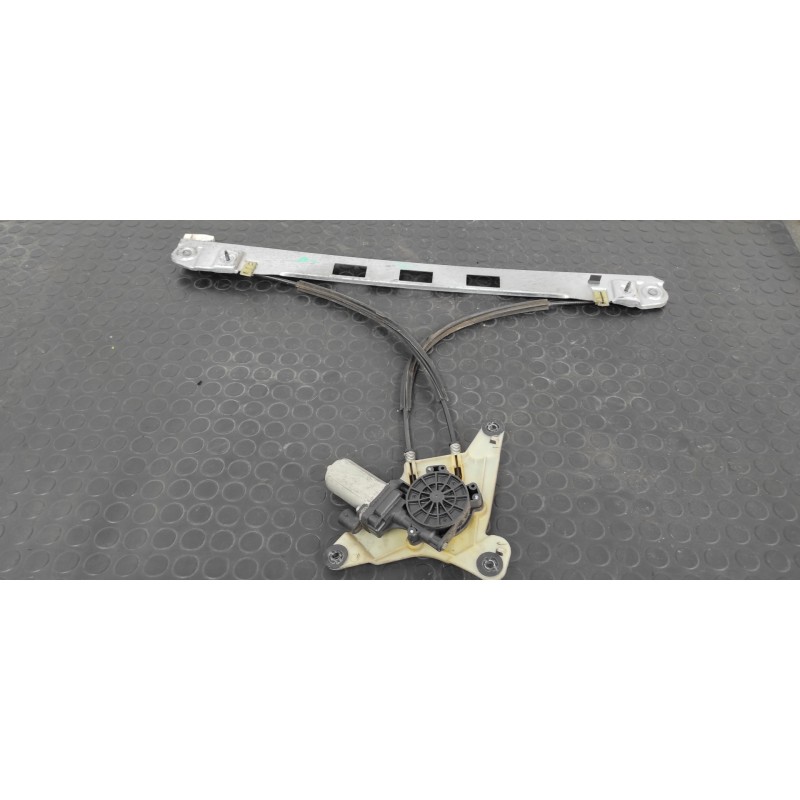 Recambio de elevalunas delantero derecho para opel movano b kasten/combi hka l2h2 3,3t doka referencia OEM IAM 128001031B  