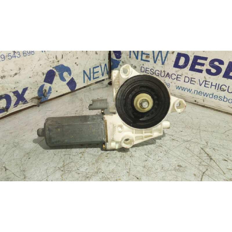 Recambio de motor elevalunas delantero izquierdo para peugeot 307 (s1) 1.6 16v cat referencia OEM IAM 0130822022  