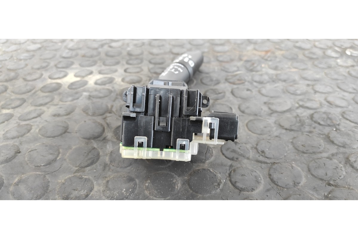 Recambio de mando limpia para mazda 6 berlina (gg) 2.0 crtd 136 active (4-ptas.) referencia OEM IAM 17B122  