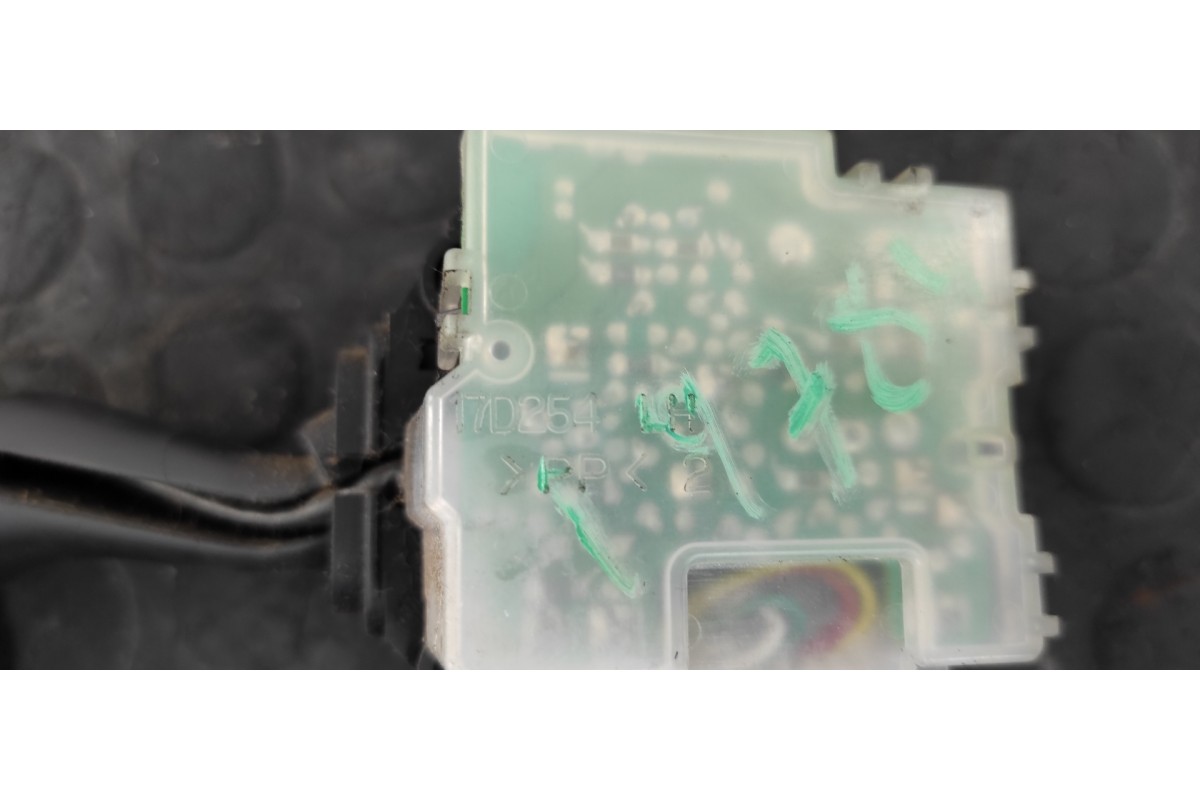 Recambio de mando limpia para mazda 6 berlina (gg) 2.0 crtd 136 active (4-ptas.) referencia OEM IAM 17B122  