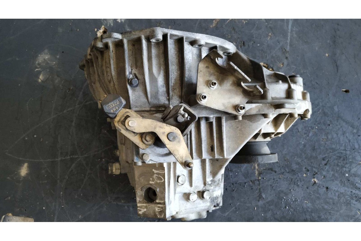 Recambio de caja cambios para mercedes-benz vito (w638) caja cerrada 2.2 16v cdi turbodiesel cat referencia OEM IAM A6382601900 