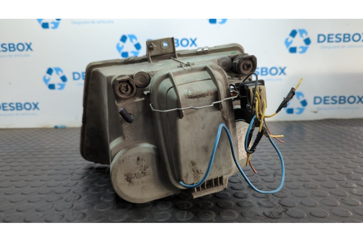 Recambio de faro derecho para mercedes-benz vito (w638) caja cerrada 2.2 16v cdi turbodiesel cat referencia OEM IAM 6388200161  