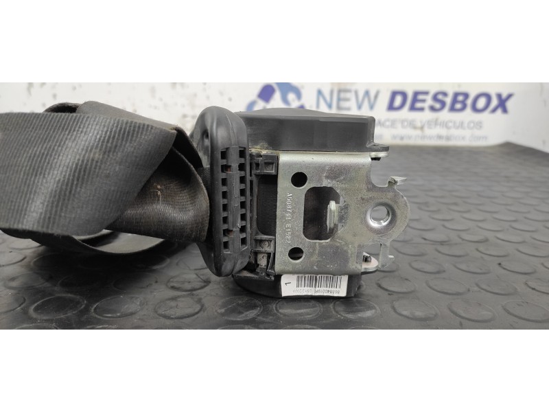 Recambio de cinturon delantero derecho para opel movano b kasten/combi hka l2h2 3,3t doka referencia OEM IAM 868840019R  