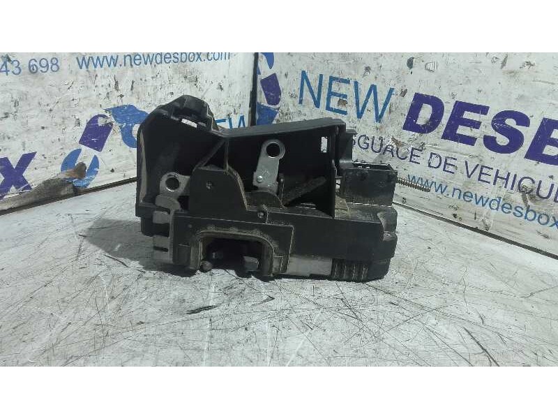 Recambio de cerradura puerta delantera derecha para nissan primastar (x83) 1.9 dci diesel cat referencia OEM IAM 8200042171  