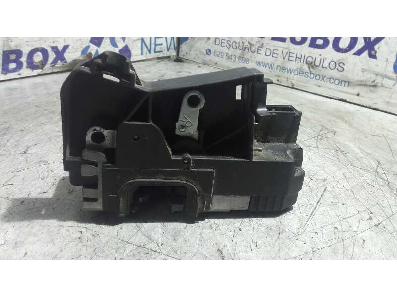 Recambio de cerradura puerta delantera derecha para nissan primastar (x83) 1.9 dci diesel cat referencia OEM IAM 8200042171  