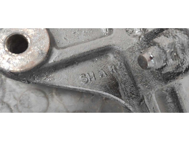 Recambio de brazo derecho inferior delantero para kia carnival 2.9 turbodiesel cat referencia OEM IAM SHAR  
