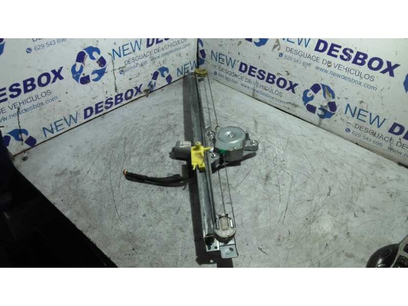 Recambio de elevalunas delantero derecho para nissan primastar (x83) 1.9 dci diesel cat referencia OEM IAM 7700311821-F  