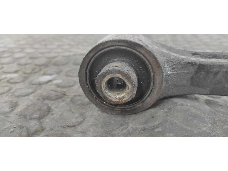 Recambio de brazo derecho inferior delantero para kia carnival 2.9 turbodiesel cat referencia OEM IAM SHAR  
