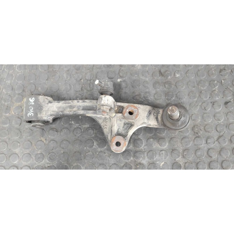 Recambio de brazo izquierdo inferior delantero para kia carnival 2.9 turbodiesel cat referencia OEM IAM SHAL  