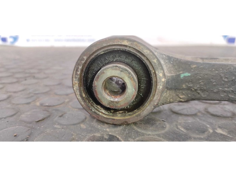 Recambio de brazo izquierdo inferior delantero para kia carnival 2.9 turbodiesel cat referencia OEM IAM SHAL  
