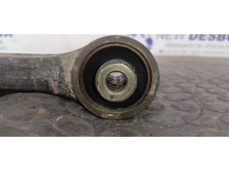 Recambio de brazo izquierdo inferior delantero para kia carnival 2.9 turbodiesel cat referencia OEM IAM SHAL  
