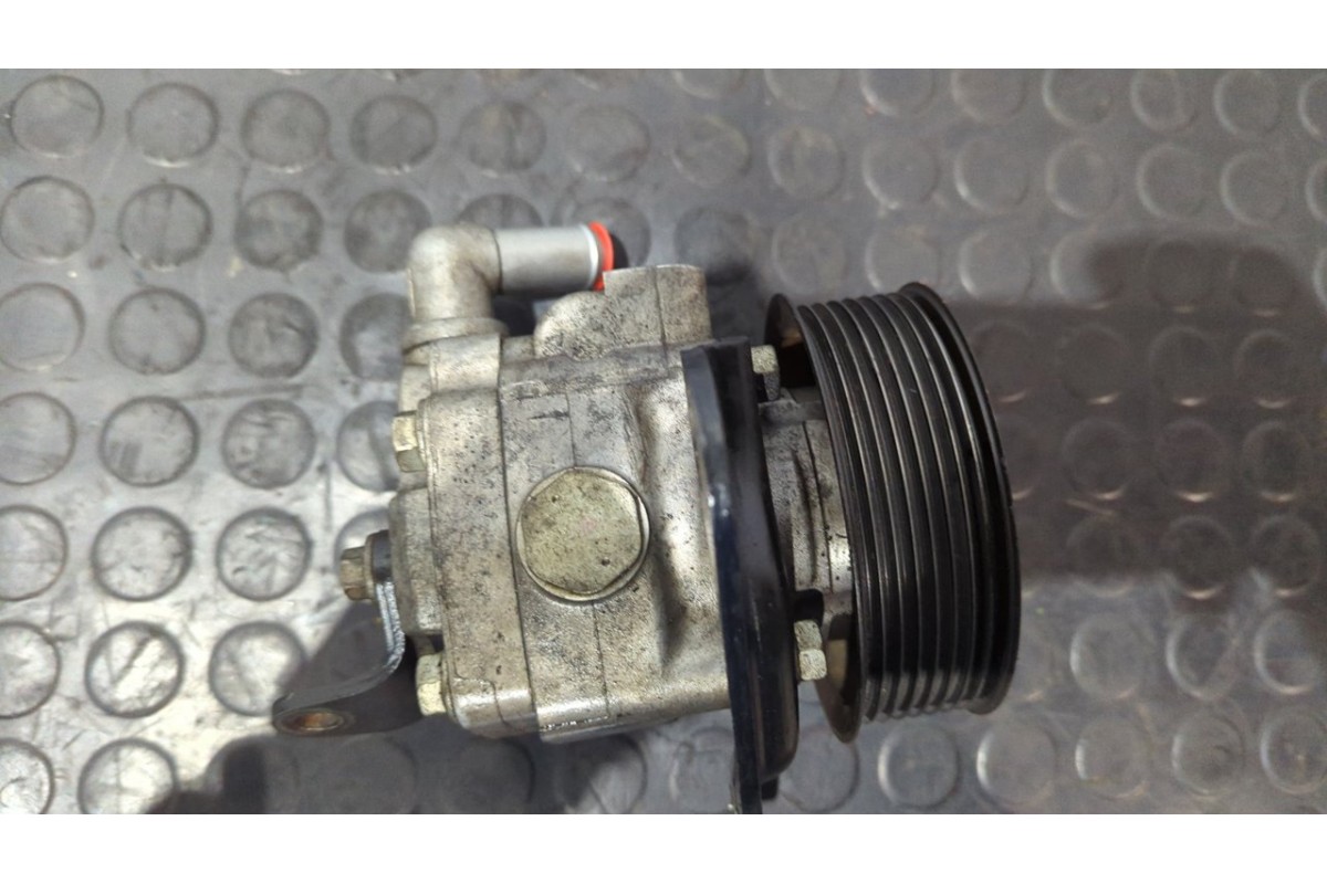 Recambio de bomba direccion para land rover range rover sport v8 td edition 60 yrs referencia OEM IAM 7H323A696AB  