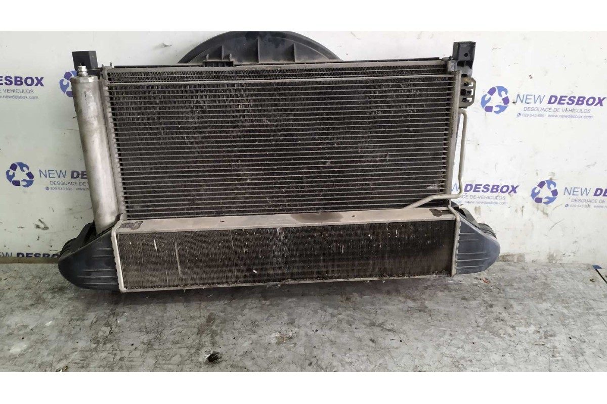Recambio de condensador / radiador aire acondicionado para mercedes-benz clase c (w203) berlina 1.8 cat referencia OEM IAM A2035