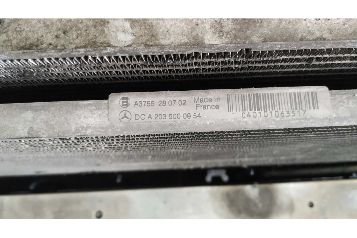 Recambio de condensador / radiador aire acondicionado para mercedes-benz clase c (w203) berlina 1.8 cat referencia OEM IAM A2035