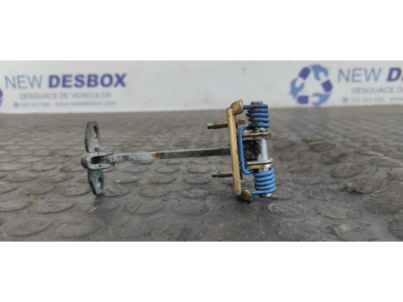 Recambio de retenedor puerta derecha para citroen c5 berlina 2.0 16v exclusive automático referencia OEM IAM X4ARD62517  