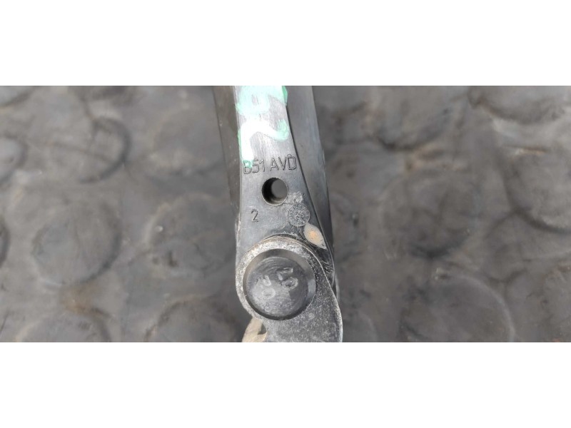 Recambio de retenedor puerta derecha para citroen c4 berlina 1.6 16v hdi referencia OEM IAM B51AVD  