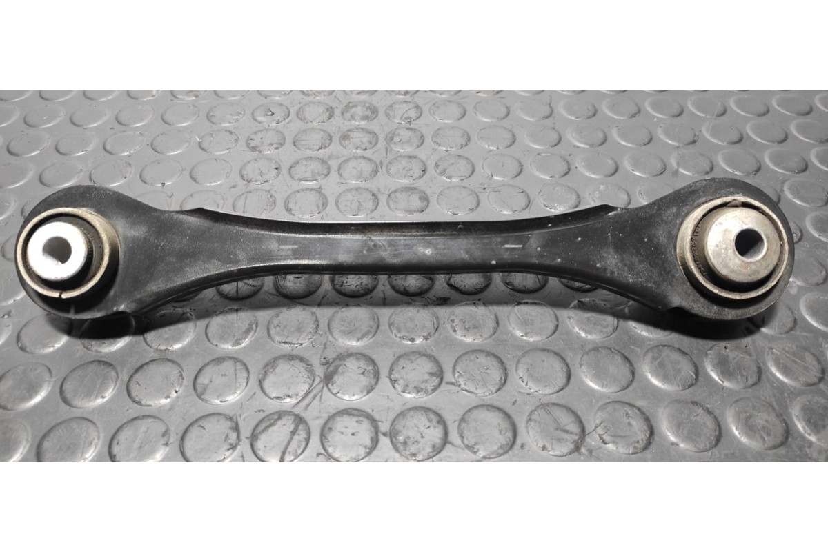 Recambio de brazo izquierdo superior trasero para bmw serie 3 lim. (f30) 318d advantage referencia OEM IAM 679254305  